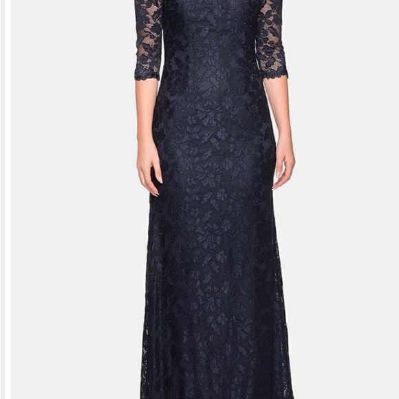 La Femme Navy Blue lace sweetheart neckline gown size 20 NWT - Picture 2 of 16